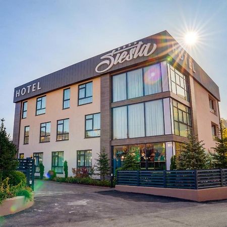 Užice Hotel Siesta מראה חיצוני תמונה