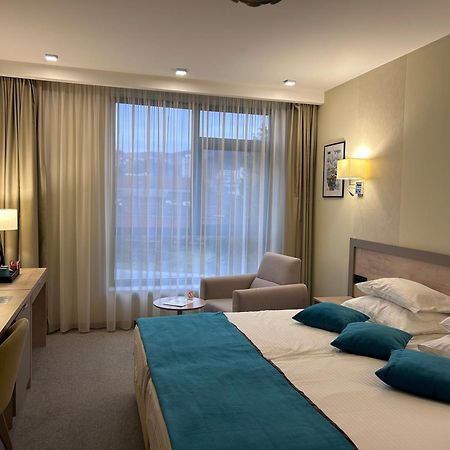 Užice Hotel Siesta מראה חיצוני תמונה