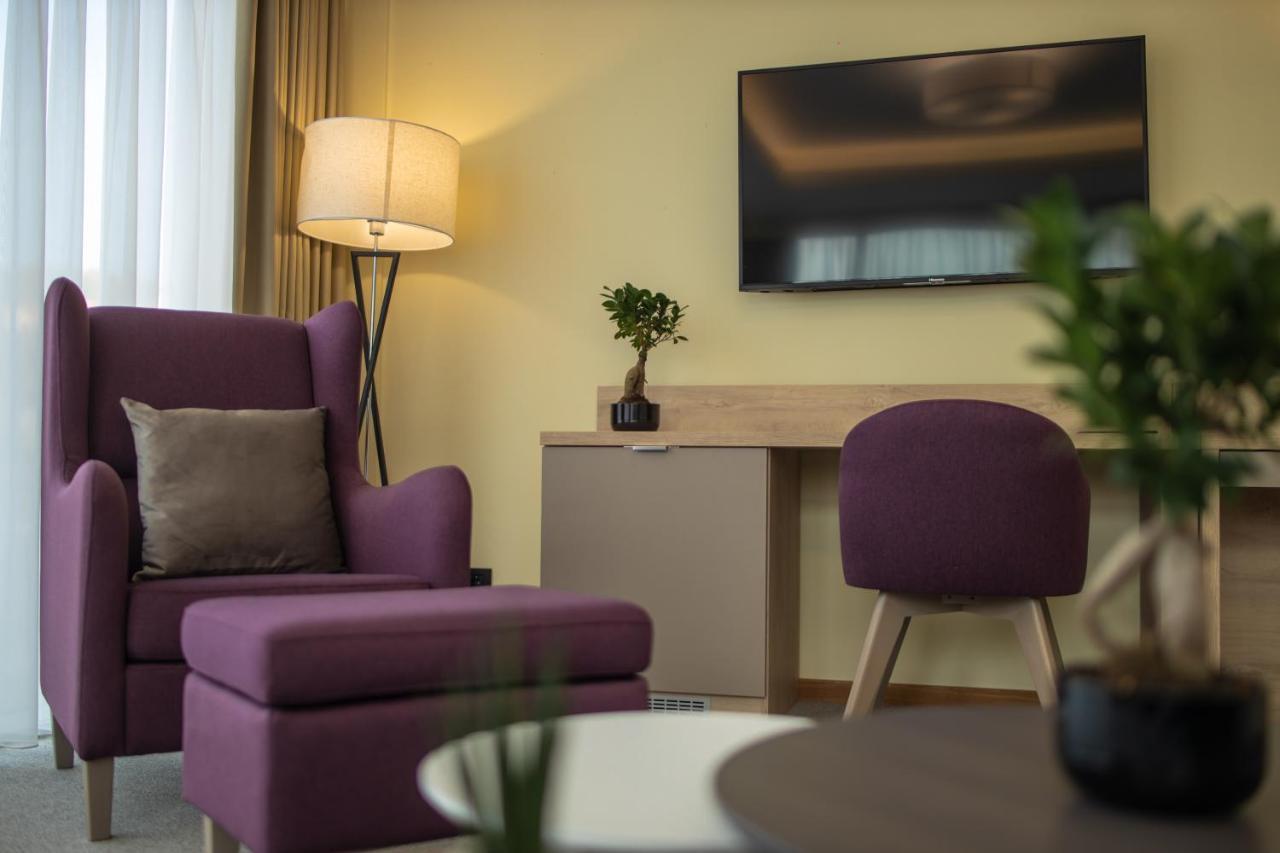 Užice Hotel Siesta מראה חיצוני תמונה