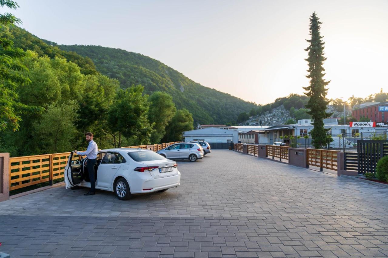 Užice Hotel Siesta מראה חיצוני תמונה