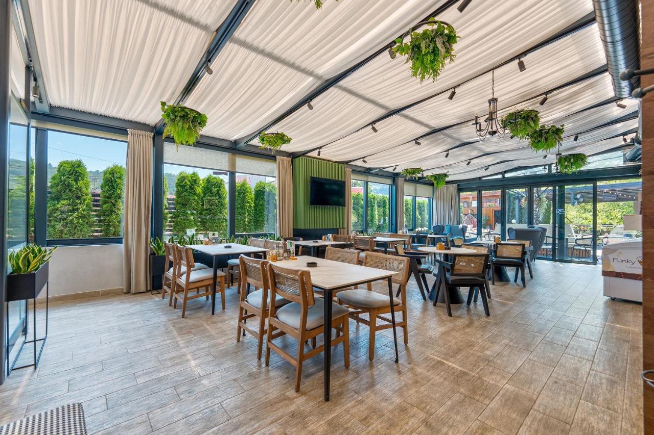 Užice Hotel Siesta מראה חיצוני תמונה