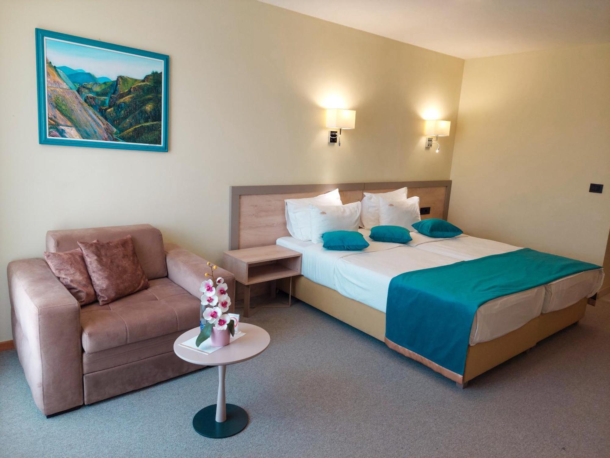 Užice Hotel Siesta מראה חיצוני תמונה