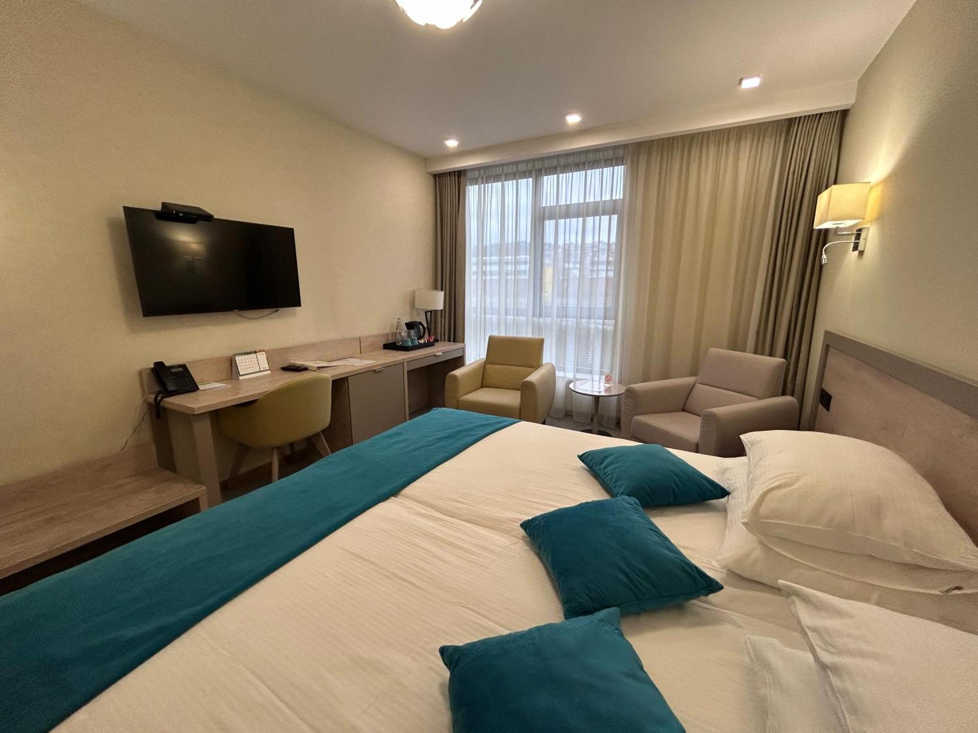 Užice Hotel Siesta מראה חיצוני תמונה