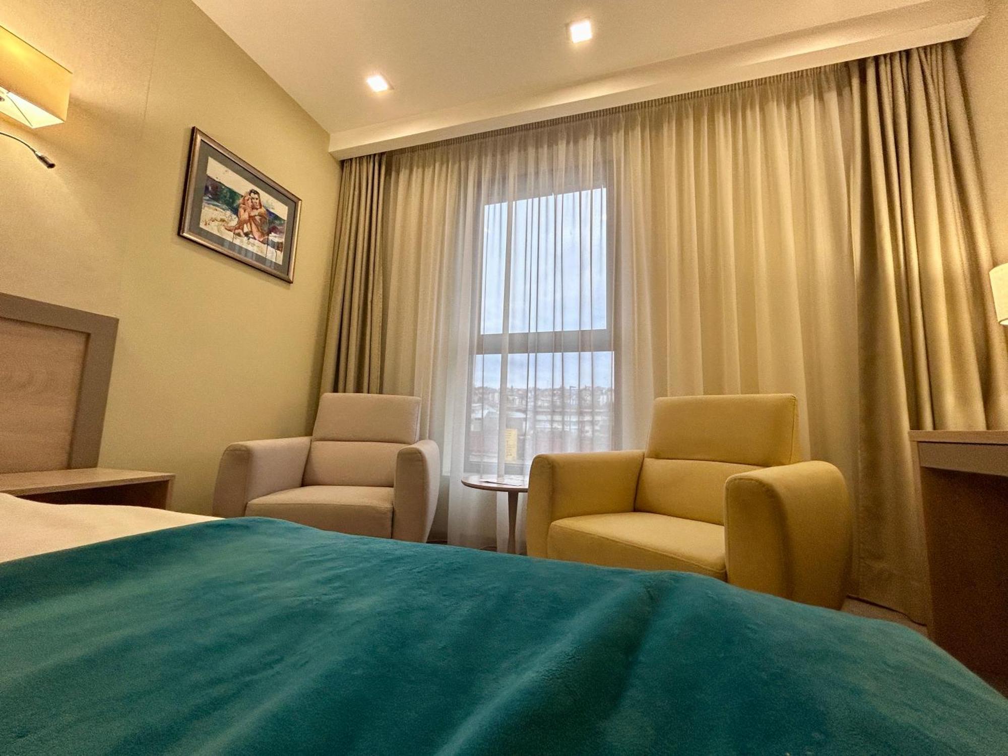Užice Hotel Siesta מראה חיצוני תמונה